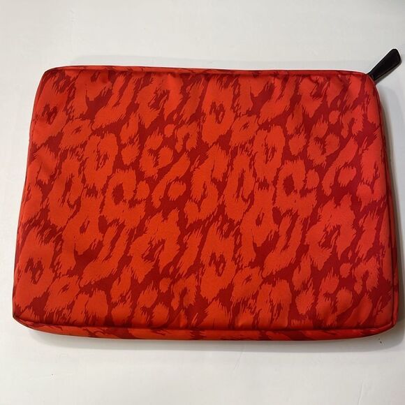 Betsey Johnson Designer Laptop Sleeve Red Cheetah Trunk&Trolley Collection - Picture 2 of 6